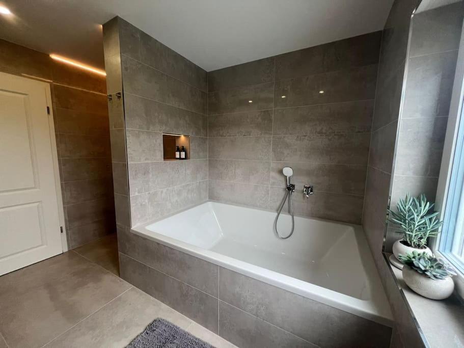 Luxury Apartment Marz Шванау Экстерьер фото